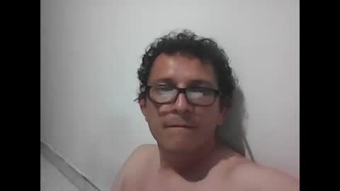 andresfloga online show from 5, 10, 2025