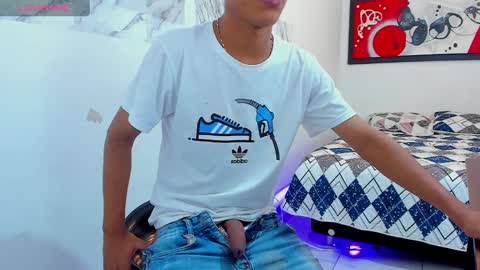 Snapshot of andressdean chatting on 3, 12, 2024 Andres Dean online show from 3, 12, 2024