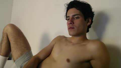 Snapshot of andrestorres0 chatting on 9, 1, 2025 Andres Torres online show from 9, 1, 2025