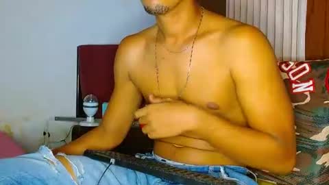 andreswj bigcock20 online show from 5, 10, 2025