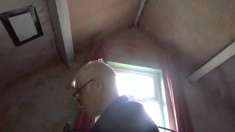 Andrew online show from 5, 4, 2026