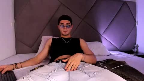 Snapshot of andrew_colleman1 chatting on 1, 10, 2025 Colleman online show from 1, 10, 2025