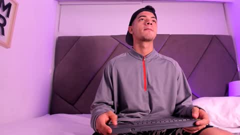 Snapshot of andrew_colleman1 chatting on 9, 10, 2025 Colleman online show from 9, 10, 2025