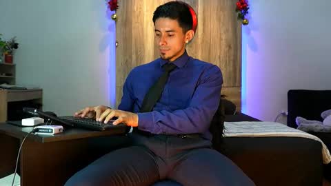 Andrew online show from 16, 12, 2025