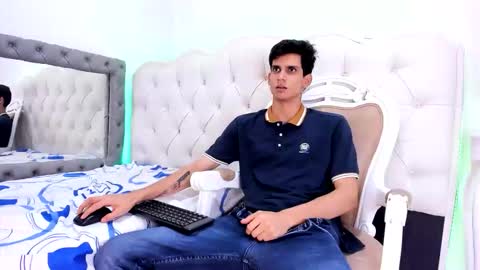 Andrew online show from 18, 12, 2025