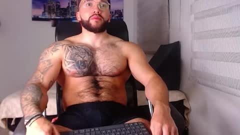 andrew_holden__ online show from 18, 11, 2025