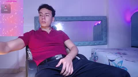 Snapshot of andrew_thomas_ chatting on 2, 11, 2025 Andrew online show from 2, 11, 2025