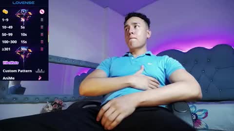 Snapshot of andrew_thomas_ chatting on 7, 11, 2025 Andrew online show from 7, 11, 2025