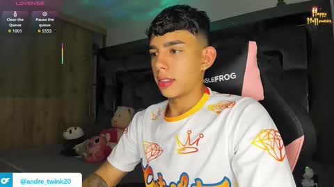 Andrew M. online show from 17, 10, 2025