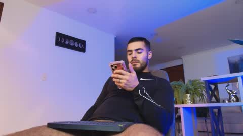 Snapshot of andrew_west_ chatting on 16, 1, 2026 ANDREW WEST online show from 16, 1, 2026