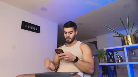 Snapshot of andrew_west_ chatting on 7, 2, 2026 ANDREW WEST online show from 7, 2, 2026