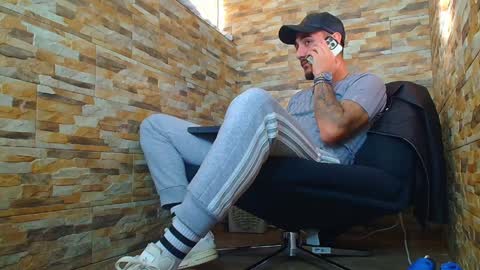 Snapshot of andrewbanner chatting on 13, 12, 2024 MasterRomania online show from 13, 12, 2024