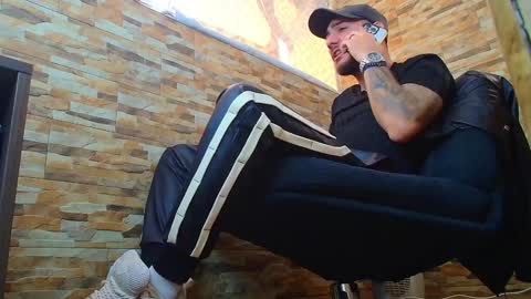 Snapshot of andrewbanner chatting on 20, 12, 2024 MasterRomania online show from 20, 12, 2024