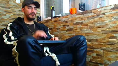 Snapshot of andrewbanner chatting on 9, 1, 2025 MasterRomania online show from 9, 1, 2025