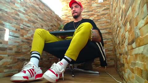 Snapshot of andrewbanner chatting on 9, 1, 2025 MasterRomania online show from 9, 1, 2025