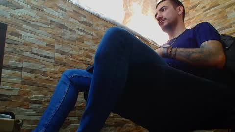 Snapshot of andrewbanner chatting on 14, 1, 2025 MasterRomania online show from 14, 1, 2025