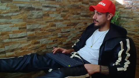 Snapshot of andrewbanner chatting on 15, 1, 2025 MasterRomania online show from 15, 1, 2025