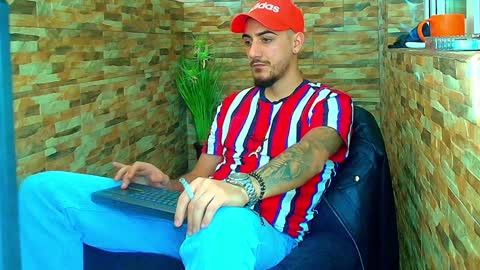 Snapshot of andrewbanner chatting on 19, 1, 2025 MasterRomania online show from 19, 1, 2025