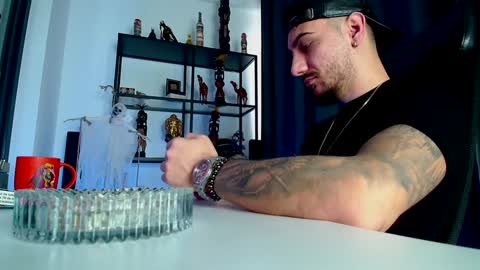 Snapshot of andrewbanner chatting on 4, 2, 2025 MasterRomania online show from 4, 2, 2025