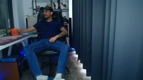 Snapshot of andrewbanner chatting on 21, 2, 2025 MasterRomania online show from 21, 2, 2025