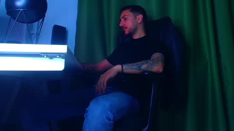 Snapshot of andrewbanner chatting on 2, 5, 2026 MasterRomania online show from 2, 5, 2026