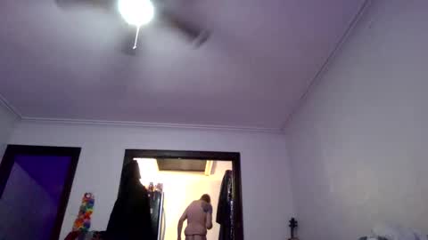 Snapshot of andrewgennie chatting on 17, 3, 2026 andrewgennie online show from 17, 3, 2026