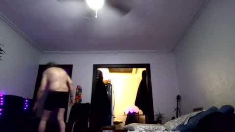 Snapshot of andrewgennie chatting on 12, 4, 2026 andrewgennie online show from 12, 4, 2026