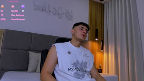 Snapshot of andrewlamar77 chatting on 31, 12, 2024 Andrewlamar21 online show from 31, 12, 2024