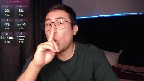 andrewmhilton_ online show from 15, 2, 2026