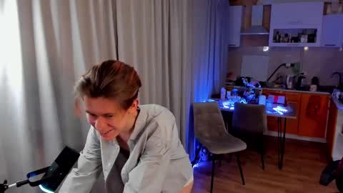 Andrew online show from 7, 3, 2025