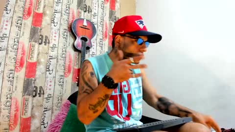   online show from 5, 1, 2025