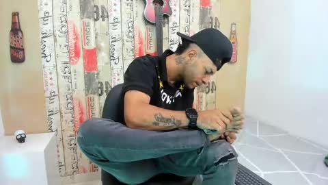   online show from 20, 2, 2025