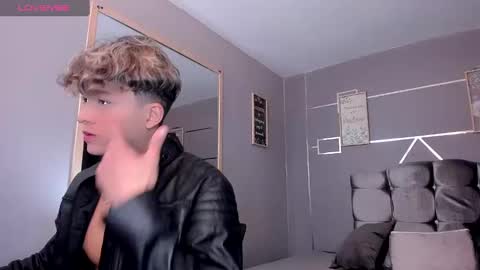 Snapshot of andrius_24 chatting on 24, 1, 2025 online show from 24, 1, 2025