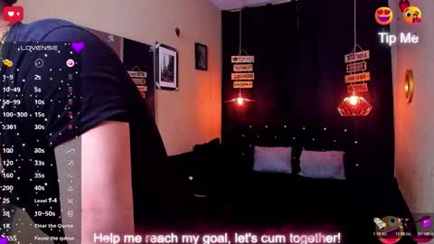 Snapshot of andrius_24 chatting on 28, 10, 2025 online show from 28, 10, 2025