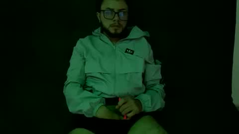 hugeclit  online show from 16, 4, 2026