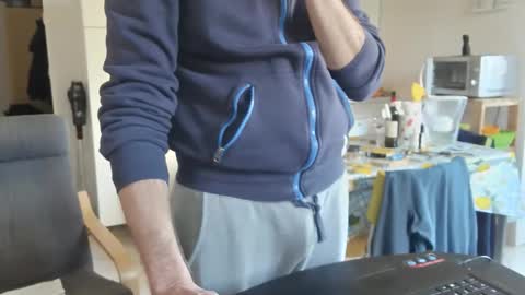 androx77 online show from 17, 11, 2025