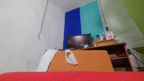 Snapshot of andrykasandry chatting on 5, 1, 2025 andrykasandry online show from 5, 1, 2025