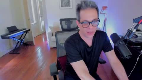 Snapshot of andy0pandi chatting on 7, 12, 2024 Andrew online show from 7, 12, 2024