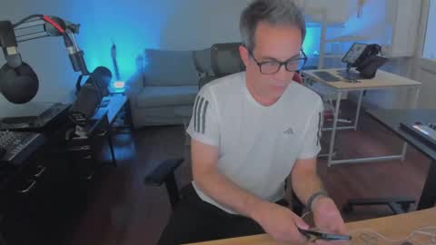 Andrew online show from 6, 3, 2026