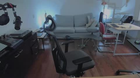 Andrew online show from 7, 3, 2026