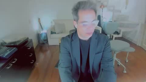 Andrew online show from 24, 6, 2026