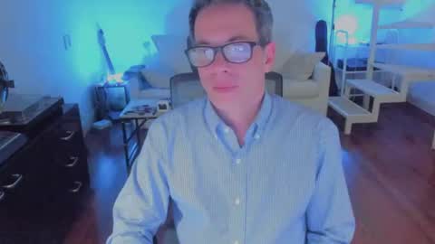 Andrew online show from 17, 7, 2026