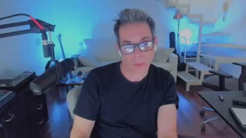 Andrew online show from 25, 7, 2026