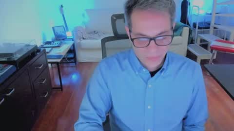 Andrew online show from 1, 8, 2026