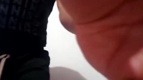 Snapshot of andy101075 chatting on 26, 11, 2025 andy101075 online show from 26, 11, 2025