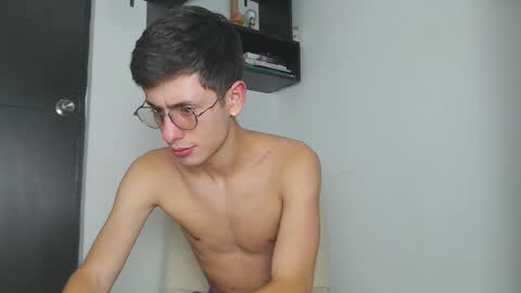 Snapshot of andy_collins__ chatting on 12, 1, 2026 andy_collins__ online show from 12, 1, 2026