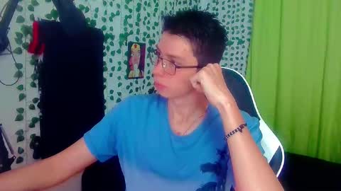Snapshot of andy_gray01 chatting on 19, 10, 2025 Andy Gray online show from 19, 10, 2025