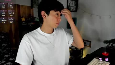 Snapshot of andy_guez_11 chatting on 28, 1, 2025 andy_guez_11 online show from 28, 1, 2025