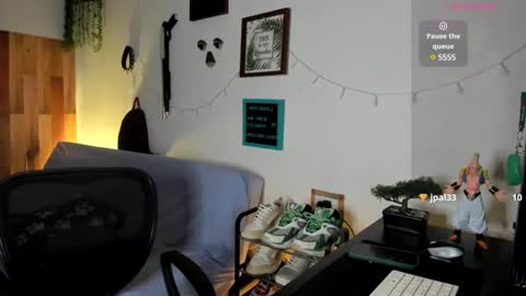 Snapshot of andy_guez_11 chatting on 5, 2, 2025 andy_guez_11 online show from 5, 2, 2025