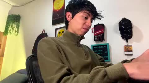 Snapshot of andy_guez_11 chatting on 7, 3, 2025 andy_guez_11 online show from 7, 3, 2025